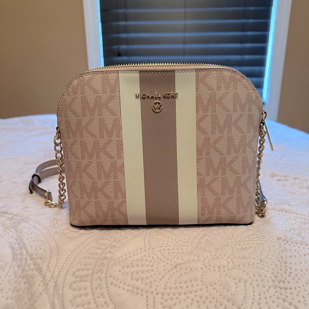 MK crossbody or shoulder bag